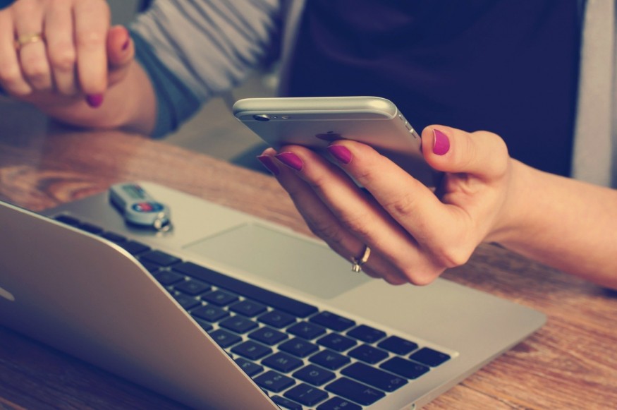Importance of Mobiles Phones for College Students