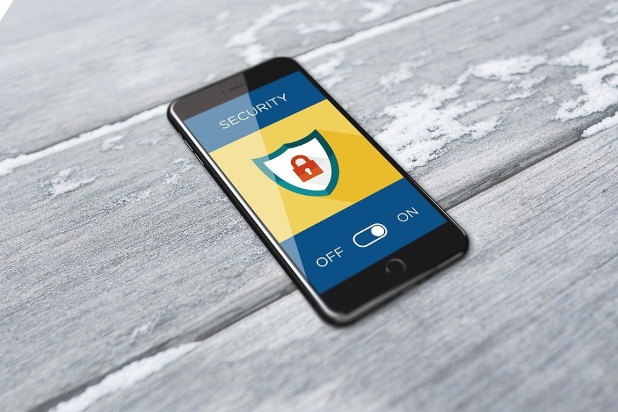 ONLINE SECURITY IN THE PALM OF YOUR HAND