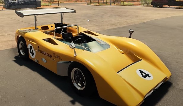 THE MCLAREN M8B