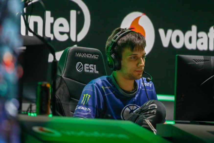 ProFiles: Get to Know Dota 2 Player Arteezy