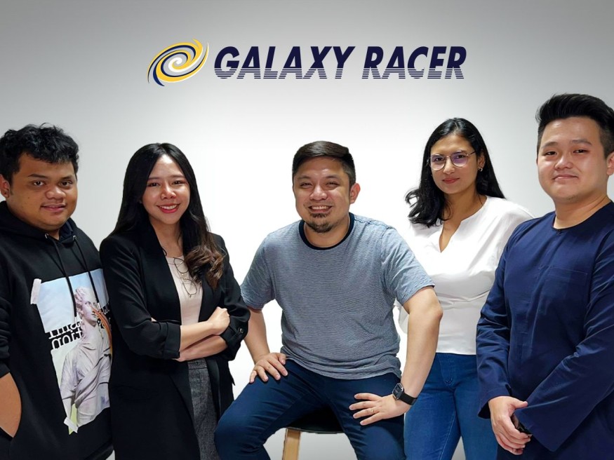 Galaxy Racer photo