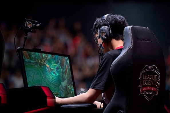 'League of Legends' 12.10 Overall Damage Reduction Update To Arrive; Will It Affect KDA Ratio of Players?